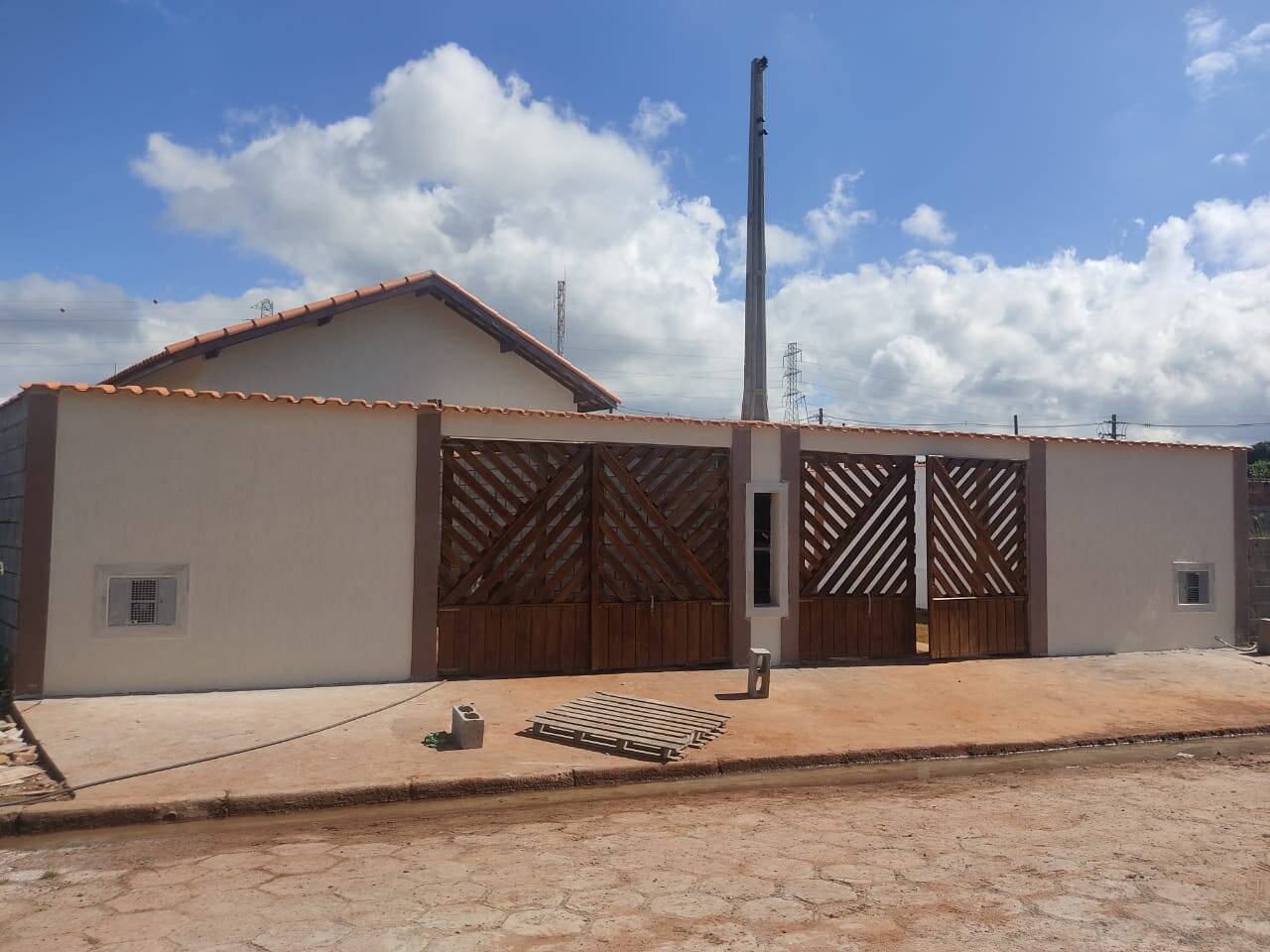 #561 - Casa para Venda em Itanhaém - SP