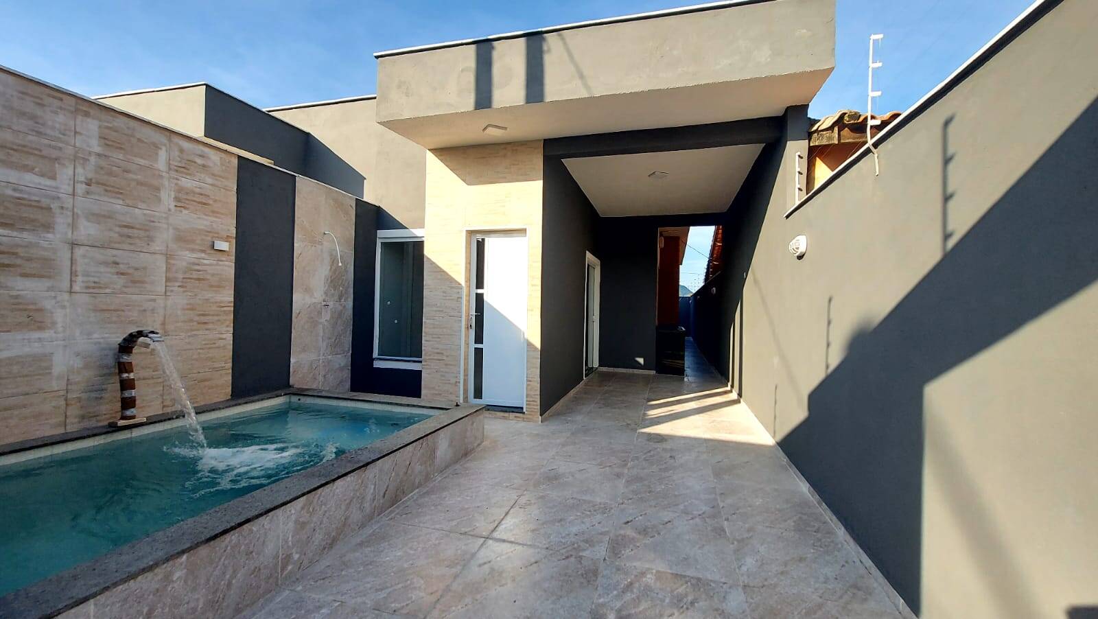 #564 - Casa para Venda em Peruíbe - SP