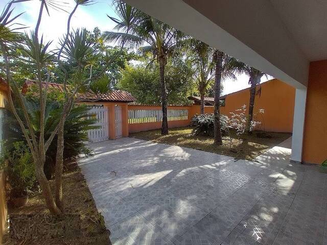 Casa para Venda em Itanhaém - 3