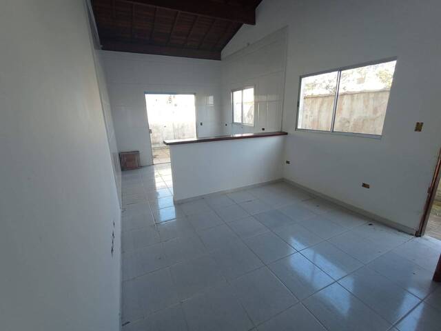 Casa para Venda em Itanhaém - 4