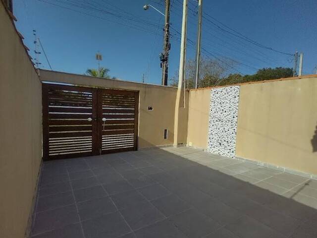 Casa para Venda em Itanhaém - 3