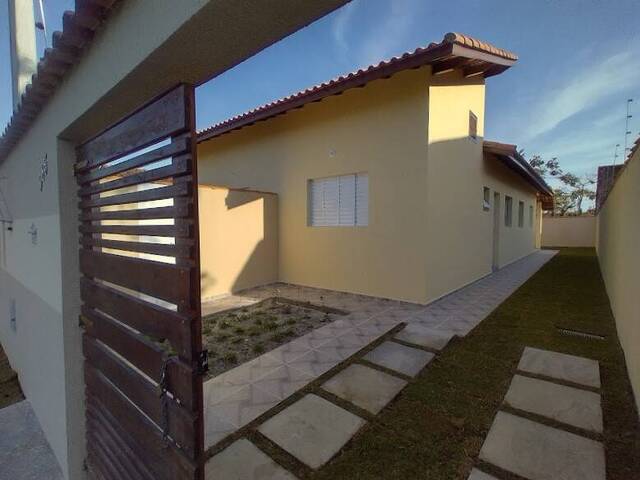 #412 - Casa para Venda em Itanhaém - SP