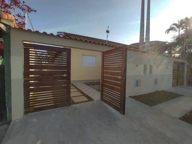 #413 - Casa para Venda em Itanhaém - SP