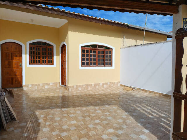 Casa para Venda em Itanhaém - 3