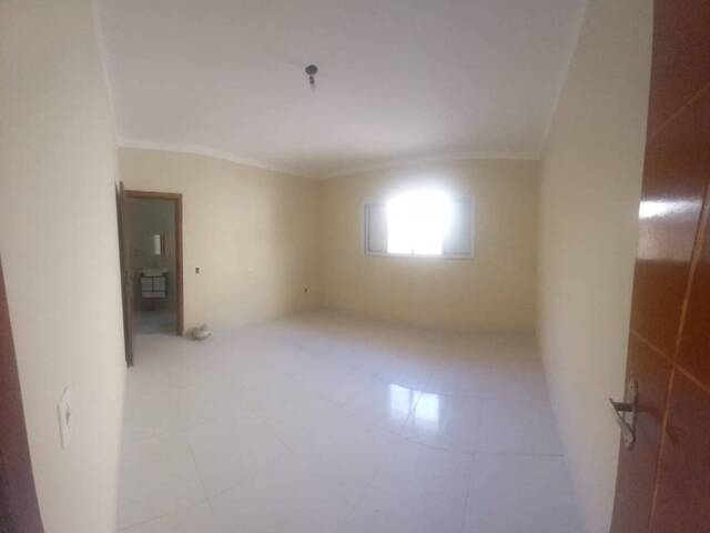 Casa para Venda em Itanhaém - 4