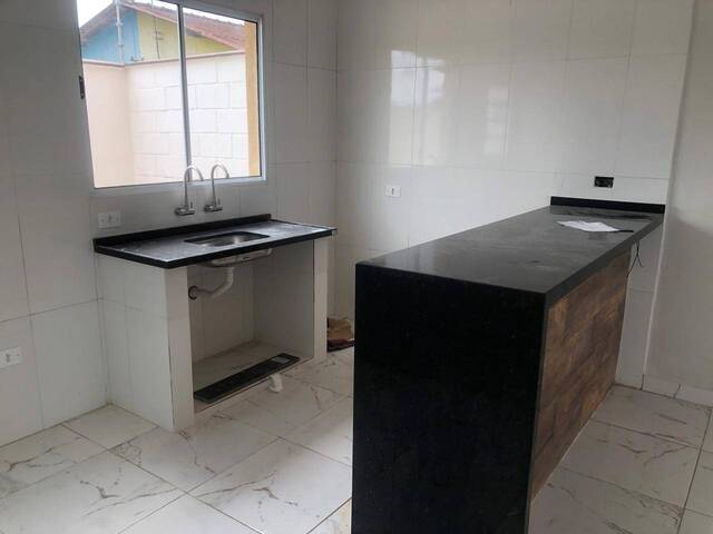 Sobrado para Venda em Itanhaém - 4