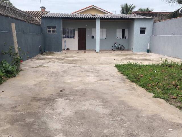 #713 - Casa para Venda em Itanhaém - SP