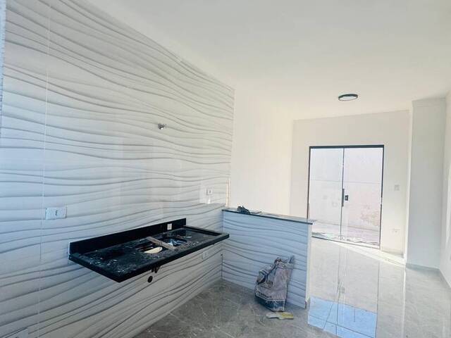 #717 - Casa em condomínio para Venda em Itanhaém - SP